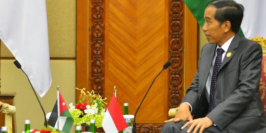Jokowi minta 3 kementerian sinergi jaga Taman Nasional Laut