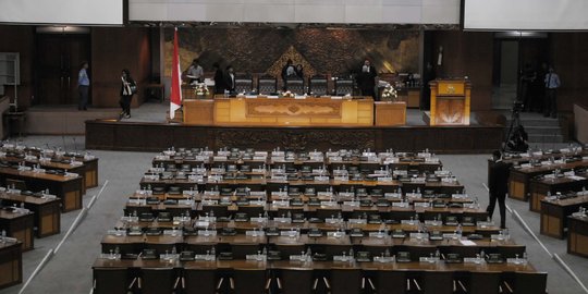 Sidang Paripurna III DPR, PDIP sering bolos, NasDem paling rajin