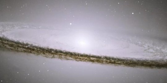 Indahnya planet bercincin - Saturnus yang rotasinya ngebut!