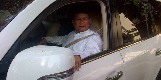 Prabowo: Tanya reshuffle kok ke saya, tanya presiden dong