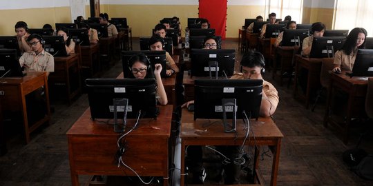 Jumlah terbatas, SMA di Gorontalo pinjam laptop guru untuk UNBK
