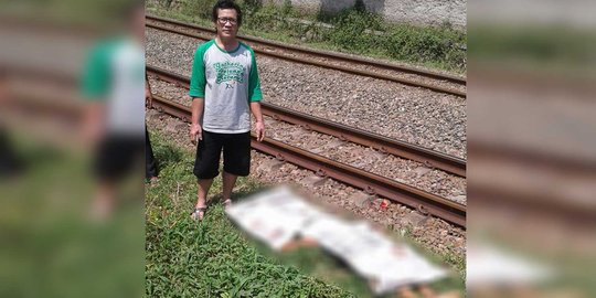 Memulung di rel, tukang rongsok tewas disambar kereta api