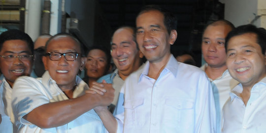 Kisruh Golkar bikin Jokowi galau rombak kabinet
