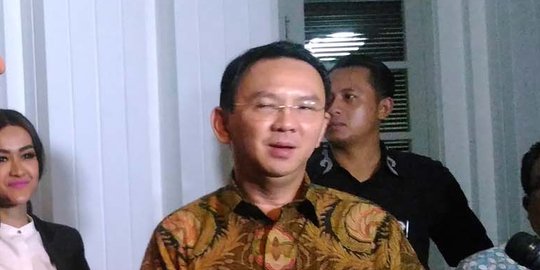 Ahok sebut PT Agung Podomoro Land kurang ajar main lobi di belakang