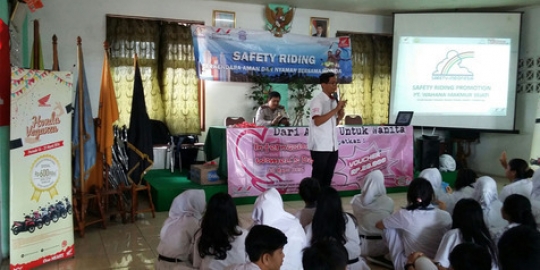 Ribuan siswa ikut kompetisi safety riding