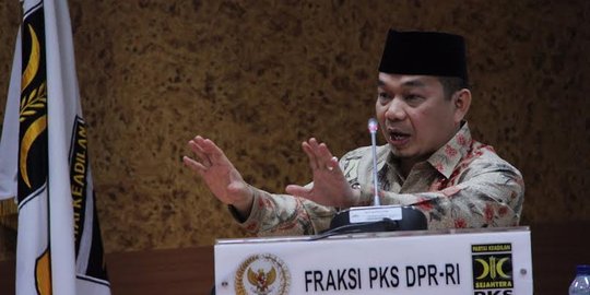 Fraksi PKS di DPR belum terima surat pemecatan Fahri Hamzah