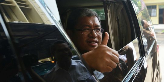 Anggota DPRD Jabar minta fortuner, Aher tunggu reaksi masyarakat