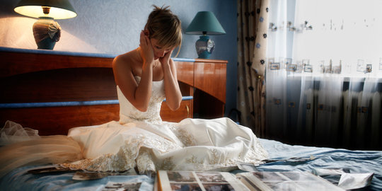 5 Gejala stres saat persiapan pernikahan yang perlu diwaspadai