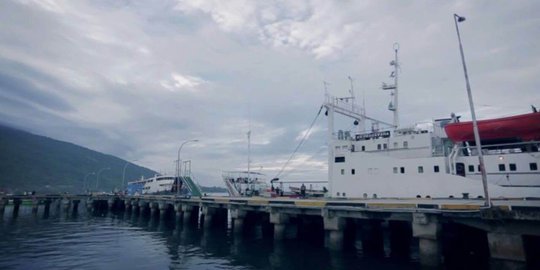 Melihat lebih dekat Pelabuhan Wasior di Teluk Wondama