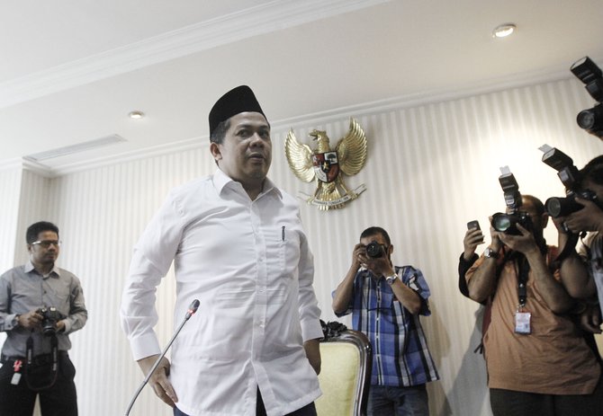 fahri hamzah dipecat pks