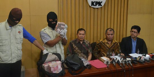 Bongkar dugaan suap Kejati DKI, Bambang Widjajanto pesan hati-hati