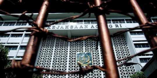 Kejagung bakal konfrontir 3 tersangka suap PT BA dengan Kajati DKI