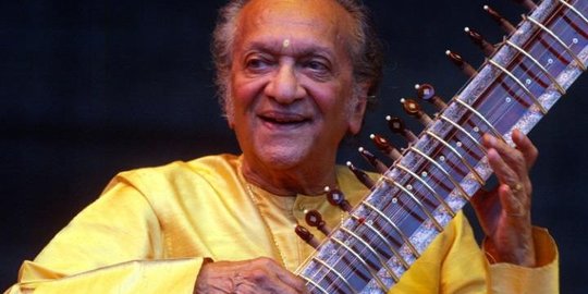 Ravi Shankar, sang 'virtuoso' sitar di Google Doodle hari ini