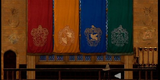 Ini nama-nama asrama Hogwarts dalam 8 bahasa