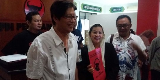 Ikut bursa Pilgub DKI 2017, Hasnaeni 'Wanita Emas' numpang di PDIP