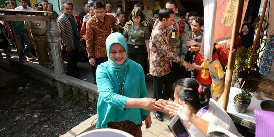 Di depan istri kepala daerah, ibu negara curhat keling ikut blusukan