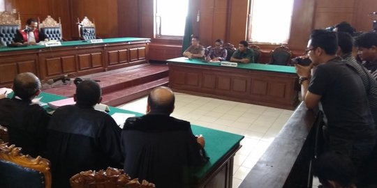 Kejati Jatim tunjukkan bukti kunci, kubu La Nyalla tak berkutik