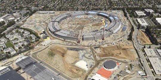 Melihat megahnya pembangunan Apple Campus 2