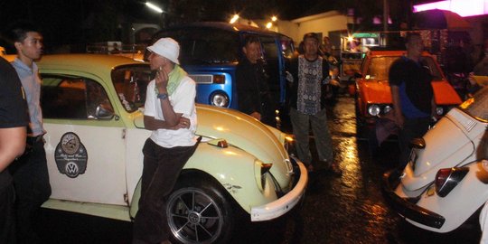 Bercengkerama di tengah gerimis bareng komunitas VW Kota Malang