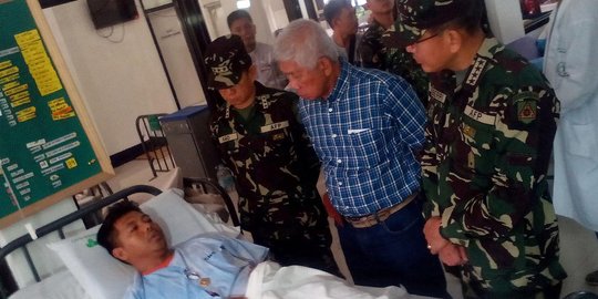 Tentara Filipina yang terluka usai disergap Abu Sayyaf diberi medali