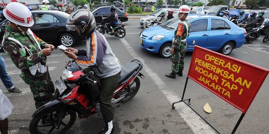 Parkir liar, 39 Motor dan mobil ditilang Sudin Dishubtrans Jakbar