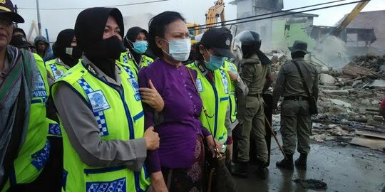 Drama Ratna Sarumpaet bela warga Pasar Ikan malah diciduk polisi