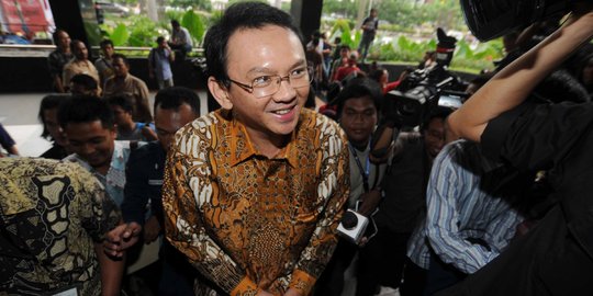 Datangi Gedung KPK, Ahok bawa dokumen audit dari BPK