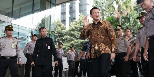 Gaya santai Ahok diperiksa KPK terkait kasus Sumber Waras