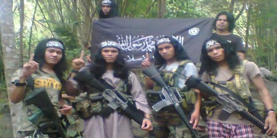 Filipina: pemimpin senior Abu Sayyaf luka parah di kepala