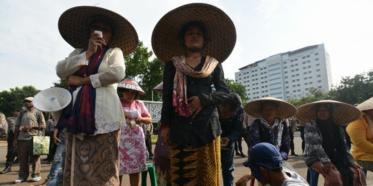 'Tahu-tahu izin pabrik semen di Rembang sudah keluar'