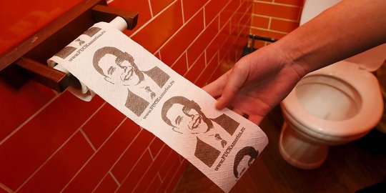 Kafe unik di Rusia ini jadikan wajah Obama gambar tisu toilet