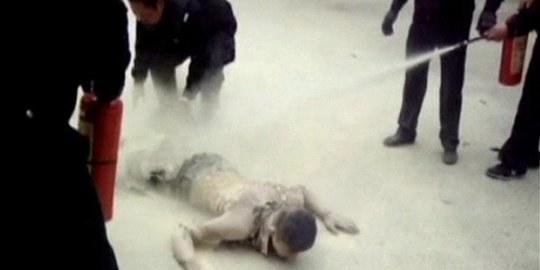 jahat dan ketidakadilan sondang bakar diri rev4