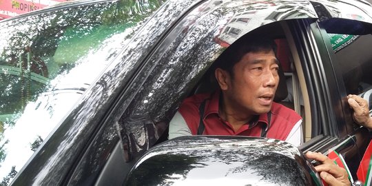 Datangi kantor PDIP, Lulung ambil formulir pendaftaran cagub DKI