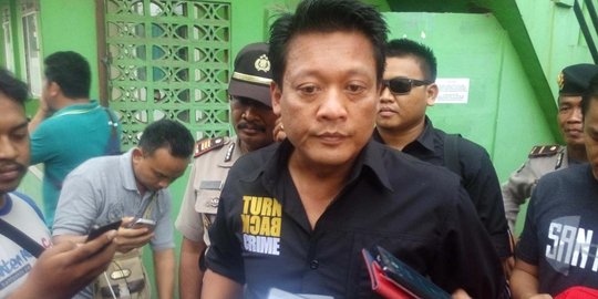 Sambangi TKP mutilasi wanita hamil, Krishna Murti dikerumuni warga