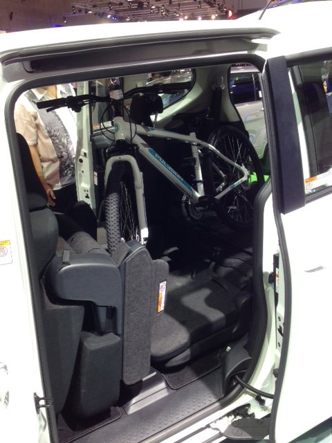 dive in seat toyota sienta