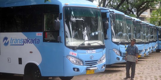 Polda Metro diminta keluarkan izin operasional 551 bus Transjakarta