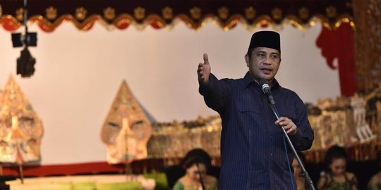 Sosialisasi dana desa, Menteri Marwan wayangan di Magetan