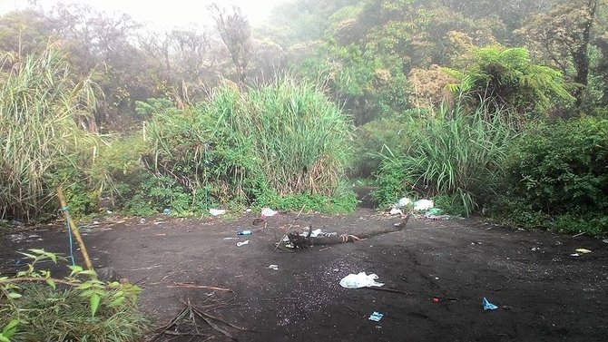 gunung klabat di sulawesi utara penuh sampah