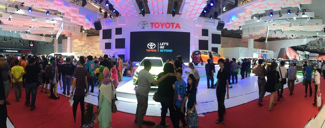 booth toyota astra motor di iims 2016