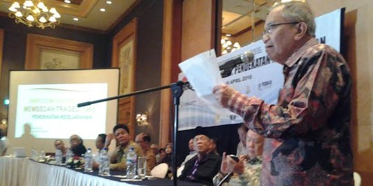 Dianggap provokator, Taufik Ismail diusir peserta simposium nasional