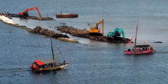 Reklamasi teluk Jakarta bikin tangkapan ikan nelayan menyusut