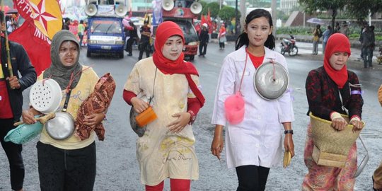 kerja 1 bulan berhak dapat thr rev1