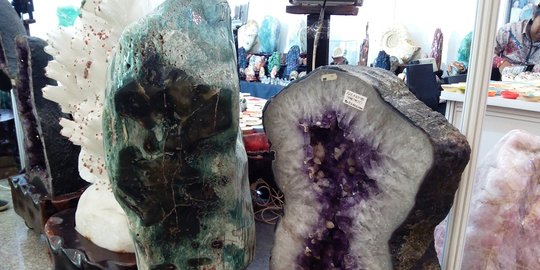 Batu mulia khas Borneo seharga Rp 65 juta mejeng di pameran Inacraft