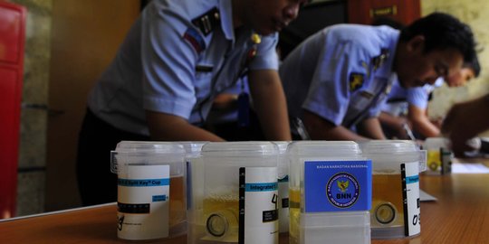 Hakim dan pegawai Pengadilan Tinggi Medan jalani tes urine