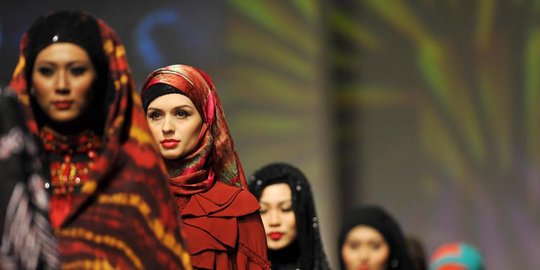 wanita rev1