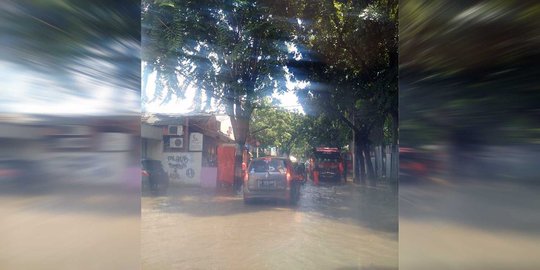 Banjir, Jalan Pejaten Raya & Pasar Minggu macet parah