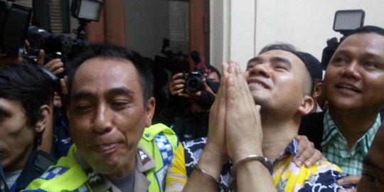 Dakwaan Jaksa berdasarkan bukti celana korban & seprei Bang Ipul