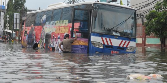 Ini penjelasan Ahok soal banjir di Gunung Sahari