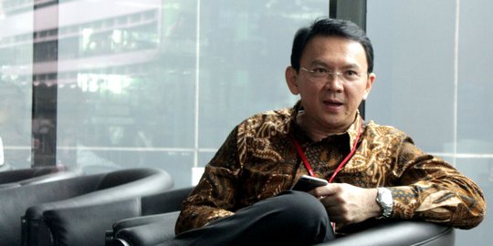 Jabatan mau habis, Ahok baru sadar blusukan kayak Jokowi penting