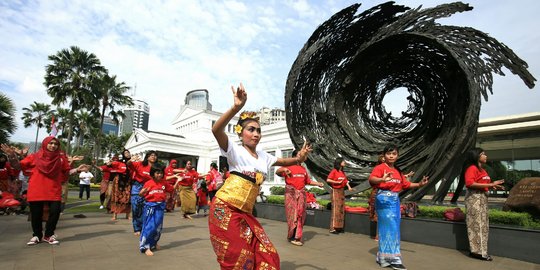 HUT Museum Nasional, 1.000 penari flashmob bareng